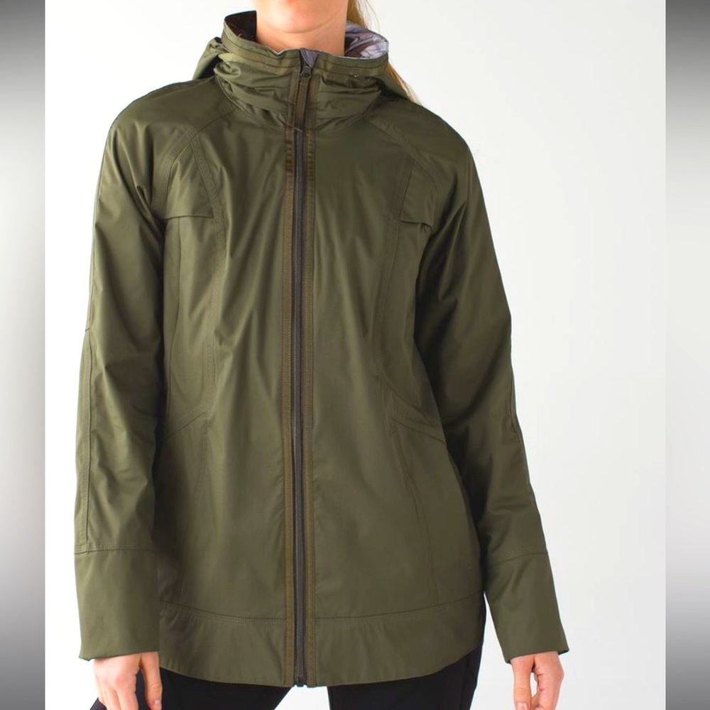 Lululemon jacket sz 6